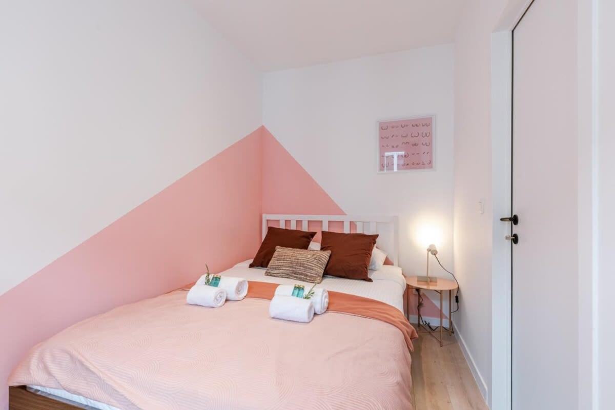Colorful Pop Apartment In The Heart Of Antwerpen Exterior foto