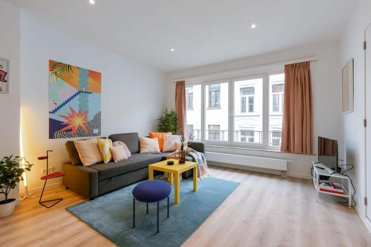 Colorful Pop Apartment In The Heart Of Antwerpen Exterior foto