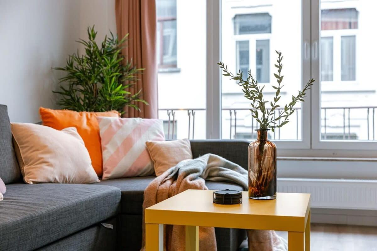 Colorful Pop Apartment In The Heart Of Antwerpen Exterior foto
