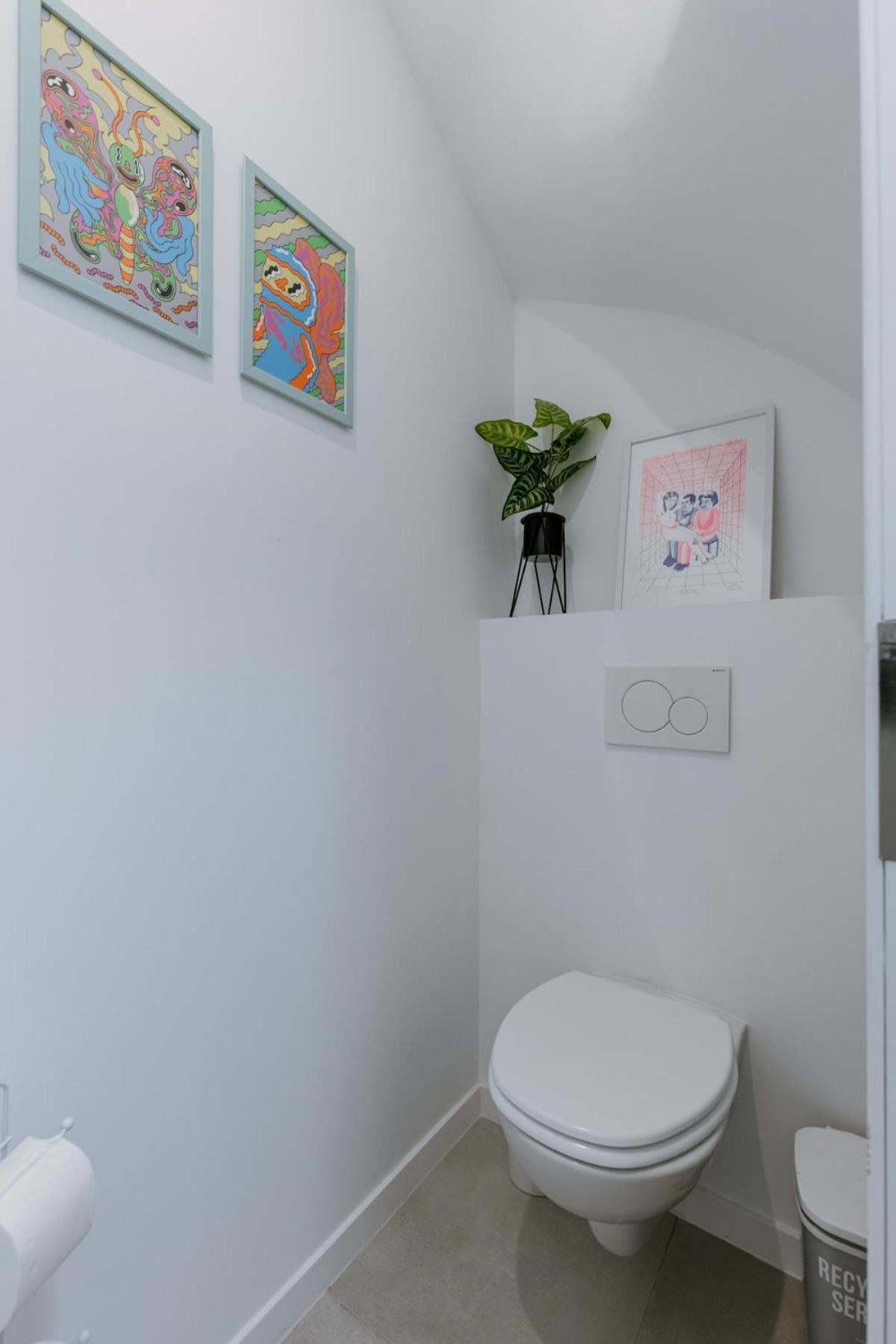 Colorful Pop Apartment In The Heart Of Antwerpen Exterior foto